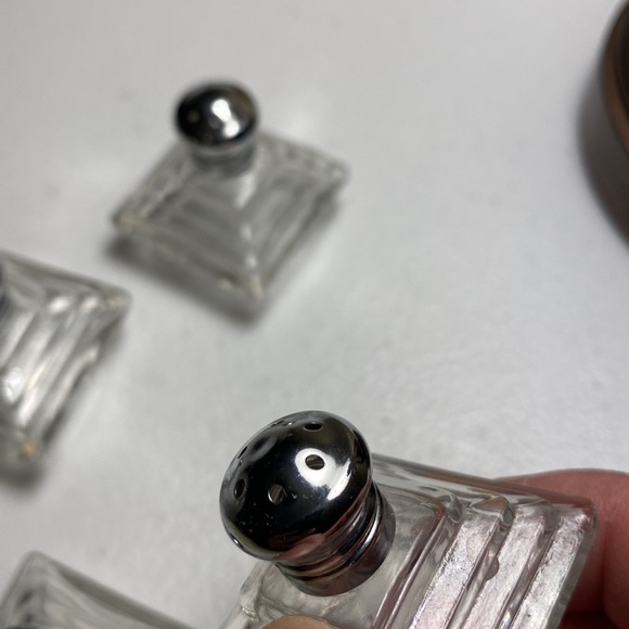 Vintage Irice Salt and Pepper Shakers - Picture 7 of 7